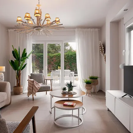 Paradise Overlook - Beachfront Holiday home Pefkochori