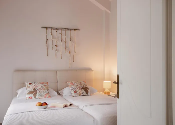 Paradise Overlook - Beachfront